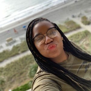 Meet your Posher, Varonaca